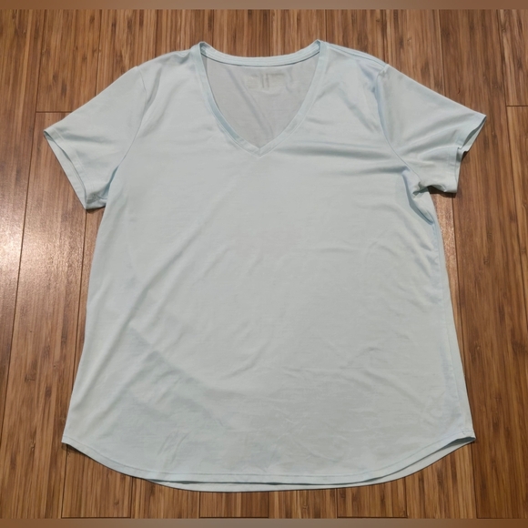 NWOT Athletic Light Blue V-Neck Top - Picture 1 of 5